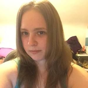 Meet your Posher, Cynthia